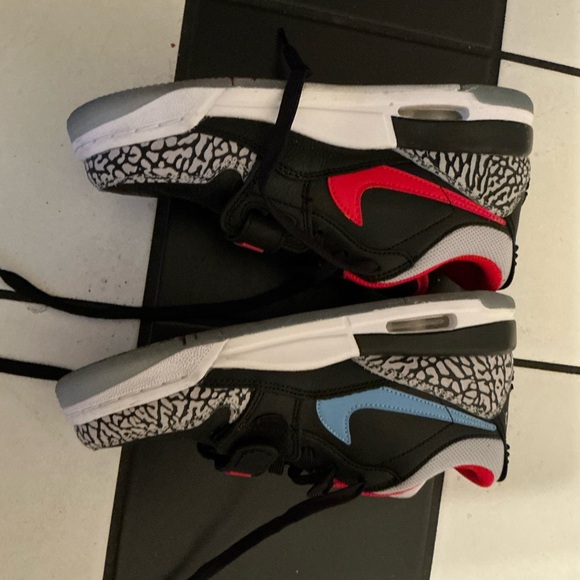 Air Jordan Legacy 312 - Picture 4 of 5